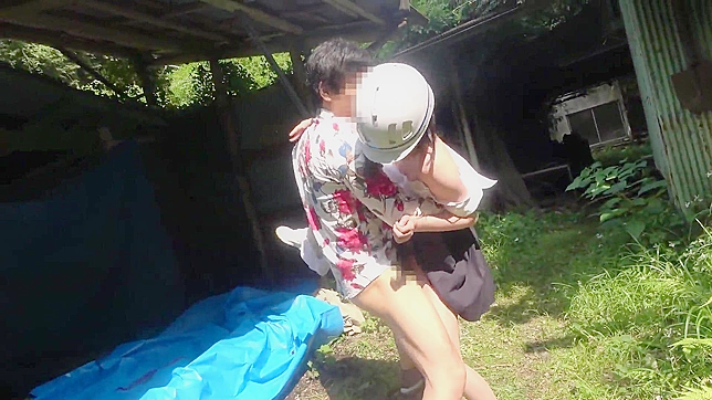 Skinny Japanese Girl 18+ Stretches Pussy With Giant Dildo