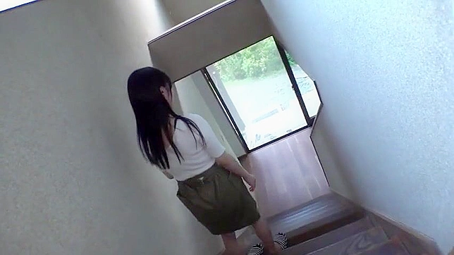Sizzling Asian Teen 18+ in Stockings Squirts Wildly Solo
