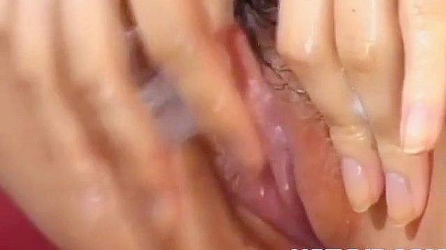 Seductive Juri Matsuzaka Tempts You With Her Oily Body Play