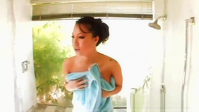 Asa Akira Takes Hot Jav Scene Under Running Water