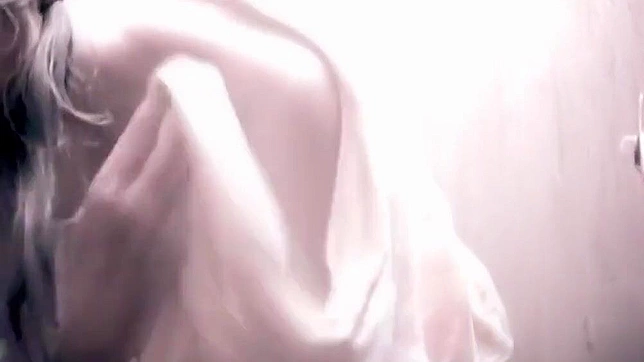 Seductive JAV Goddess Tempting Viewers With Her Boobs & Skills