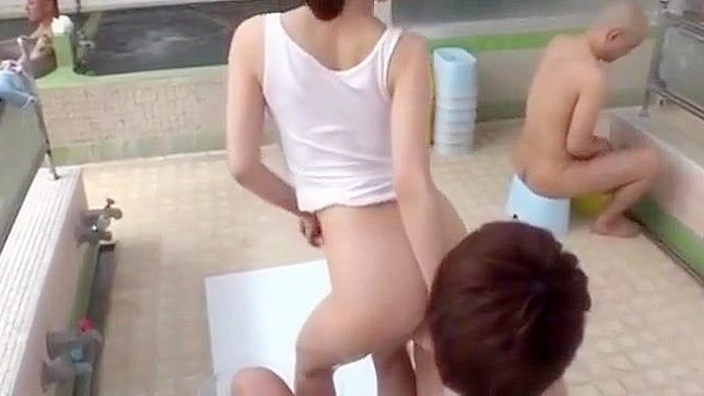 Enchanting Japanese Beauty Reveals Her Sensual Curves Live Onscreen