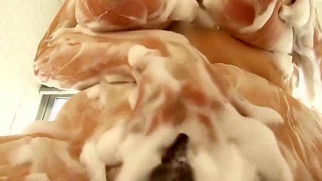 Ran Niyama Tempts With Sultry Soapy Bath Play