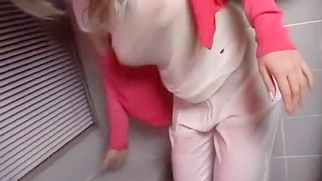 Enchanting Japanese Goddess Gives Unforgettable Blowjob Showdown