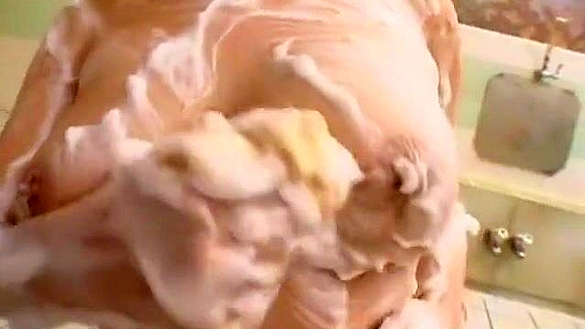 Hikari Hino’s Sensual Cunnilingus & Passionate Blowjob Showdown