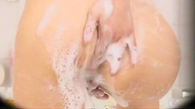 Enchanting Yua Kisaki's Hot Solo Shower Performance Seduction
