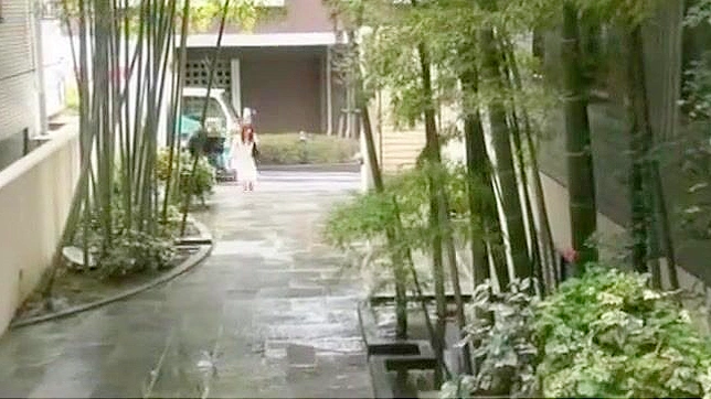 Enchanting Yua Kisaki's Hot Solo Shower Performance Seduction