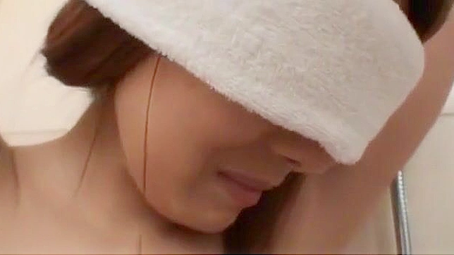 Yuna Hirose - Scorching Japanese Model With Huge Tits Teasing