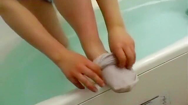 Hina Komatsu's Hot MILF Pussy Gets Thoroughly Fucked Hard