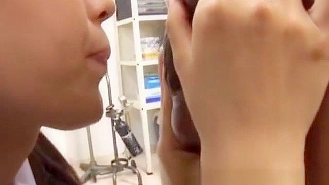 Shinobu Todaka's Nurse Skills - Irresistible Oral Pleasure Showdown