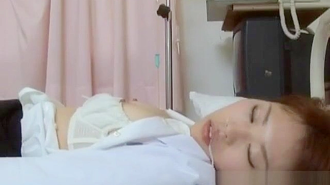 Sexy Japanese Nurse Gives Heartfelt Blowjob & Takes Cum In Mouth