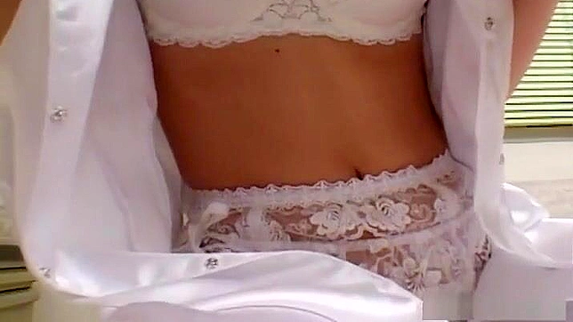 Seductive JAV Nurse Delivers Hot Blowjob to Eager Patient