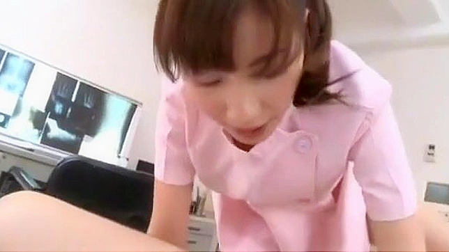 Miyuki Yokoyama Shows Off Her Expert Cunt-Licking Skills Live On-Camera