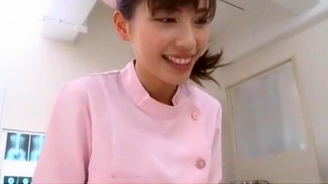 Miyuki Yokoyama Shows Off Her Expert Cunt-Licking Skills Live On-Camera