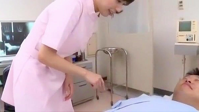 Miyuki Yokoyama Shows Off Her Expert Cunt-Licking Skills Live On-Camera