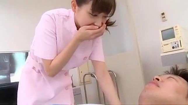 Miyuki Yokoyama Shows Off Her Expert Cunt-Licking Skills Live On-Camera