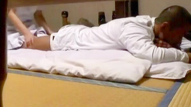 Sizzling JAV Nurse Tempts Patient With Hot Doctor's Office Action