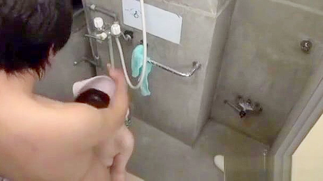 Sizzling Japanese Chick Sucks Hardcock Before Wild Office Sex!