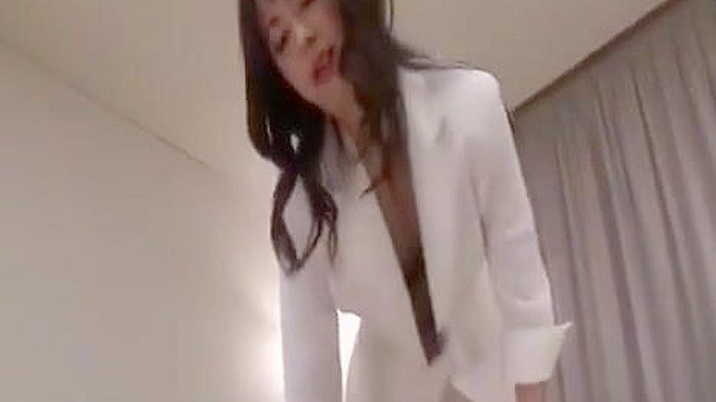 Seductive Pussy Licking Show Leaves Her Craving More Satisfaction