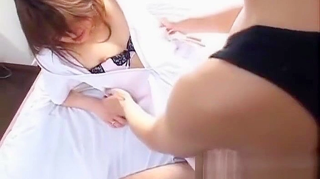 Ai Niimura Seduces as Sultry Nurse in Unforgettable JAV Scene