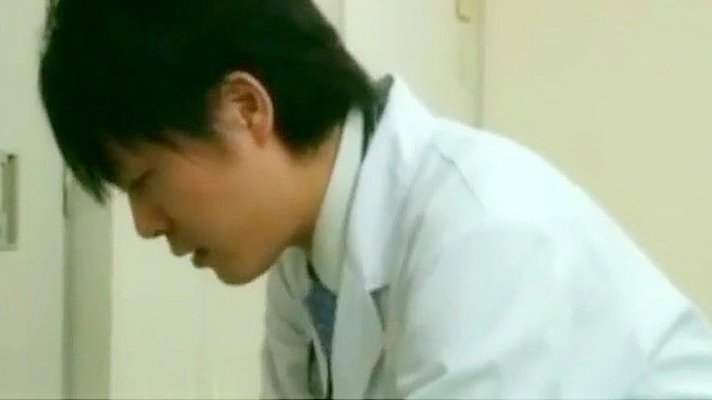 Luscious Japanese Nurse Strips Uniform for Steamy Hospital Sex