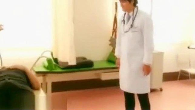 Luscious Japanese Nurse Strips Uniform for Steamy Hospital Sex