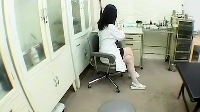 Seductive JAV Star Delivers Mind-blowing Oral Pleasure