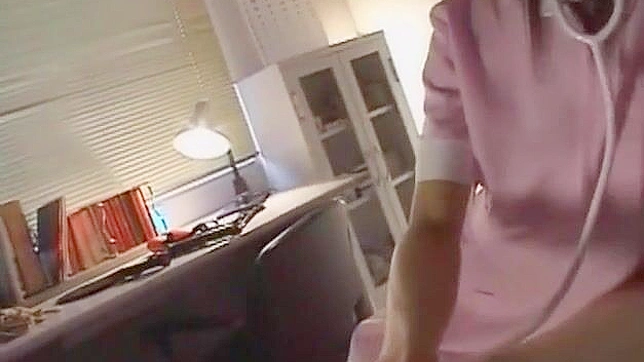 Luscious Japanese Nurse Gives Mind-Bending Cunnilingus Delightfully