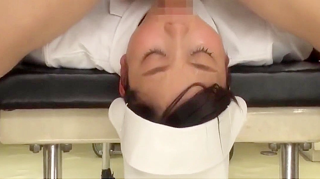 Sizzling JAV Nurses Kiss Passionately In Irresistible Seduction Showdown