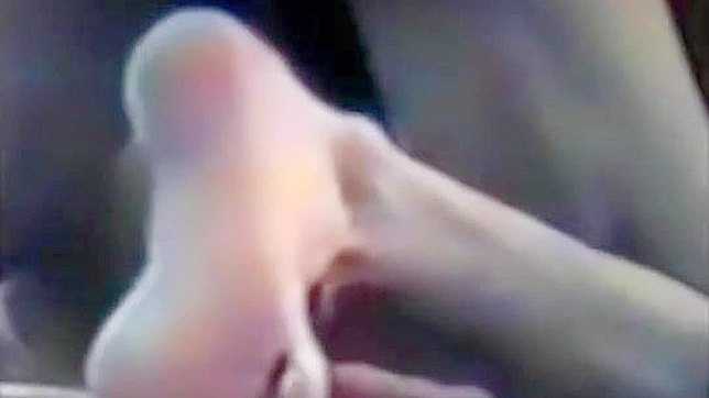 Taiwanese MILF Nurse Tantalizes in Steamy Medical Desire Showdown