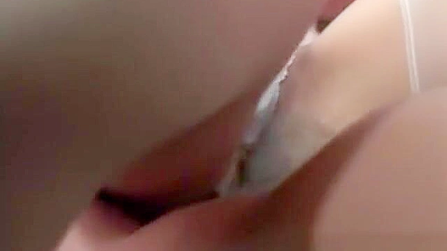 Hot Hitomi Ikeno Seduces As A Sultry JAV Nurse For Pleasure