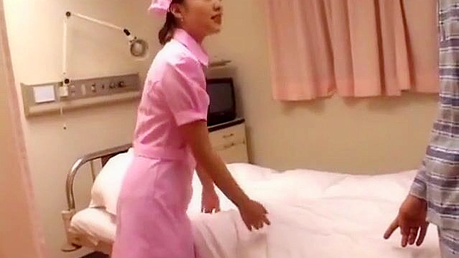Enchanting Japanese MILF in Stockings Gives Stellar Cunnilingus Thrill