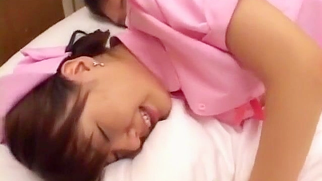 Enchanting Japanese MILF in Stockings Gives Stellar Cunnilingus Thrill