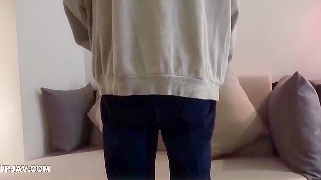 Alluring Asian MILF Tempts with Expert Blowjob & Hot Sex Showdown