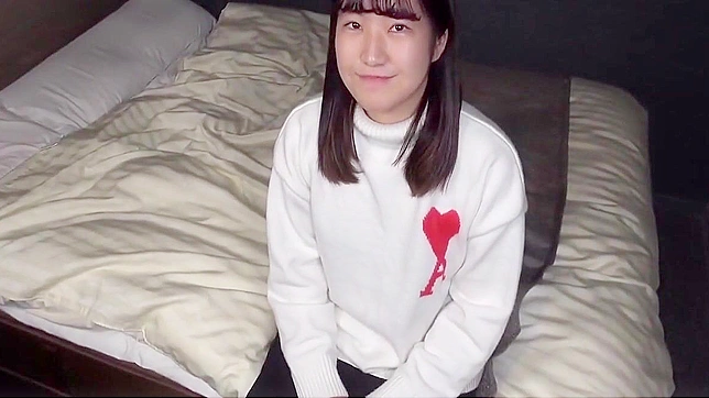 Seductive Japanese Enchantress Shows Her Sexy Moves On Camera