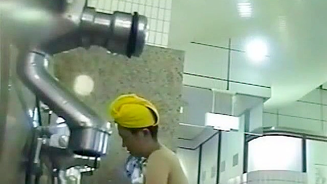 JAV Princess Entices You With Her Sultry Outdoor Bathtub Seduction