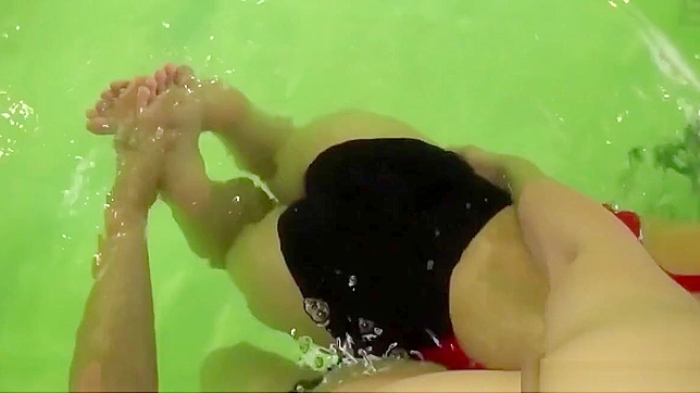 Lovely Teen 18+ Tempts With Her Sultry Pleasure Skills Showdown