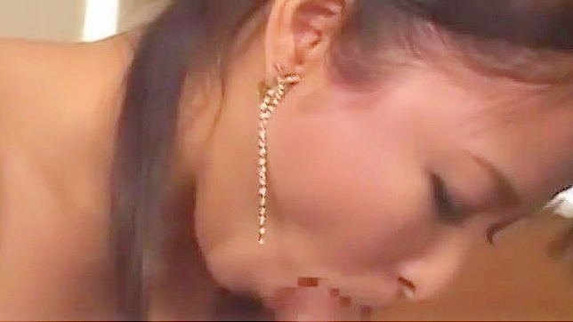 Nurie Mika Tempts With Her Mature Curves in Hot JAV Scene