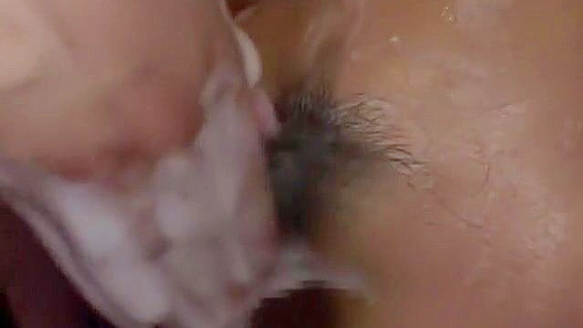 Yuuna Takizawa's Seductive Shower Show for Tiny 18+ Tit Admirers