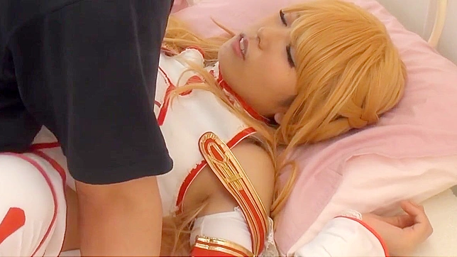 Asuna Yuuki Cosplays Seductively & Invites You In Deeply