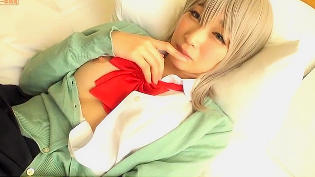 Seductive Cosplayer Shows Off Tempting Curves for Explicit Pleasures