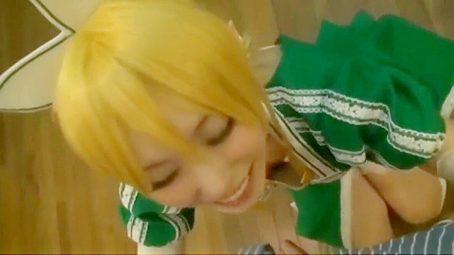Chika Arimura Seduces As Kirito's Hot SAO Cosplay Lover!