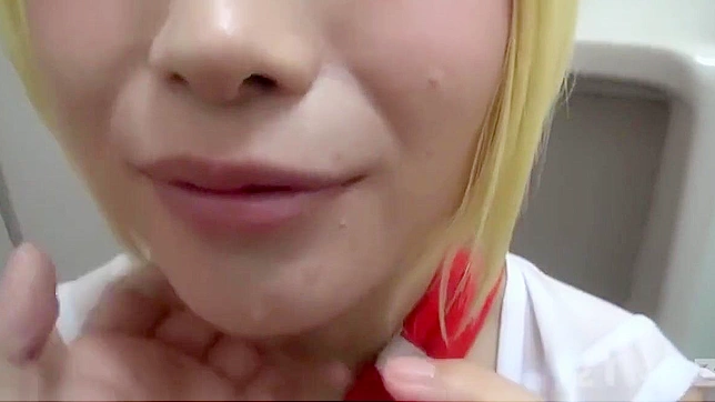 JAV Goddess Unveils Tempting Body in Sultry Erotic Performance
