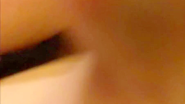 Lustful MILF Delivers Mind-Bending Creampie Orgasm Experience