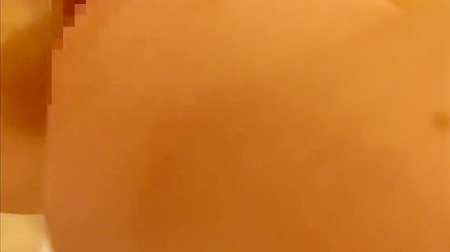 Lustful MILF Delivers Mind-Bending Creampie Orgasm Experience