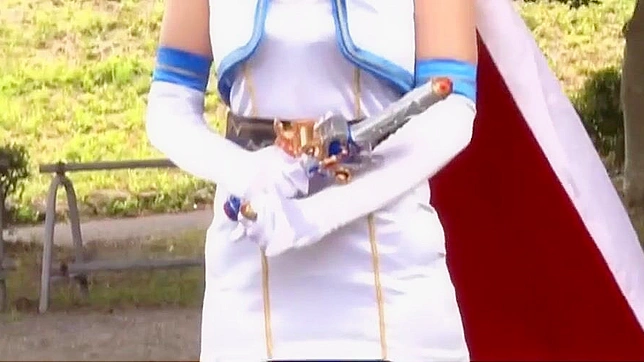 Seductive Japanese Idol Gives Epic Blowjob & Sexy Ride