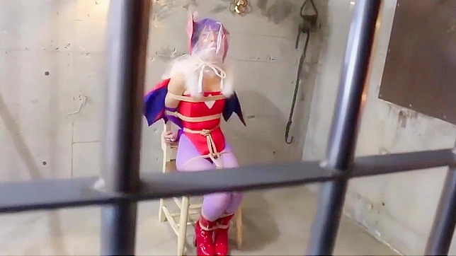 Seductive MILF Lilith Explores Pleasure Through Erotic Bondage