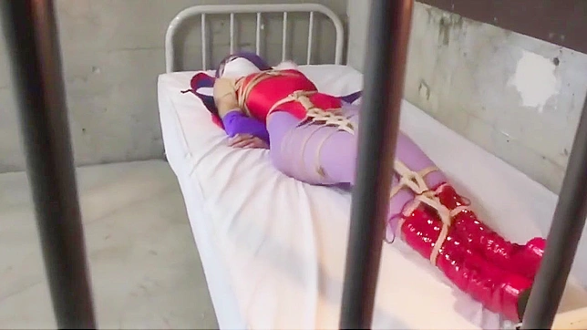 Seductive MILF Lilith Explores Pleasure Through Erotic Bondage