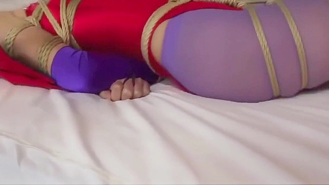 Seductive MILF Lilith Explores Pleasure Through Erotic Bondage