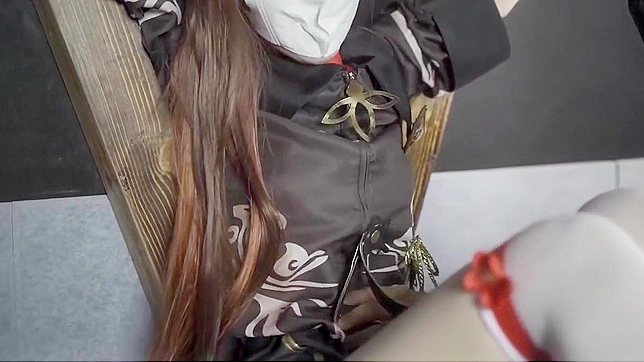 Genshin Cosplayer Gets Tickled & Pleases Him Thoroughly